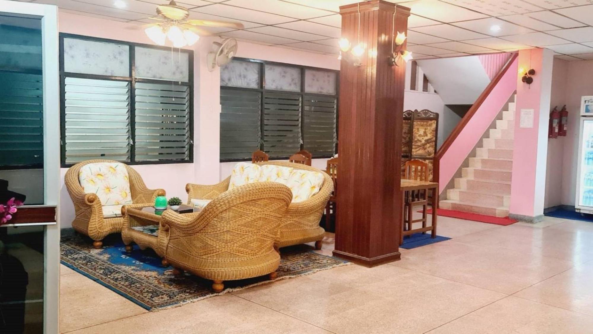 Royal Land Mae Klong Hotel Samut Songkhram Exterior photo