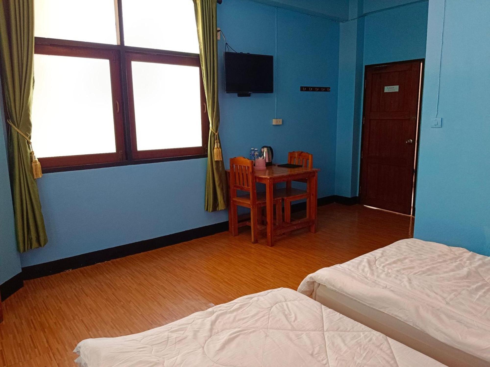 Royal Land Mae Klong Hotel Samut Songkhram Exterior photo
